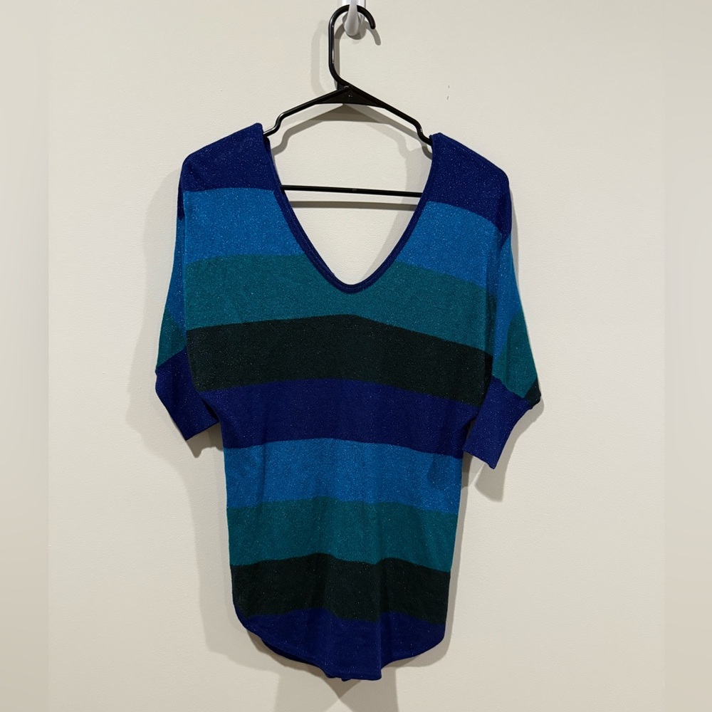 Express size CS sparkle deep V front & back sweater w/ button detail on back